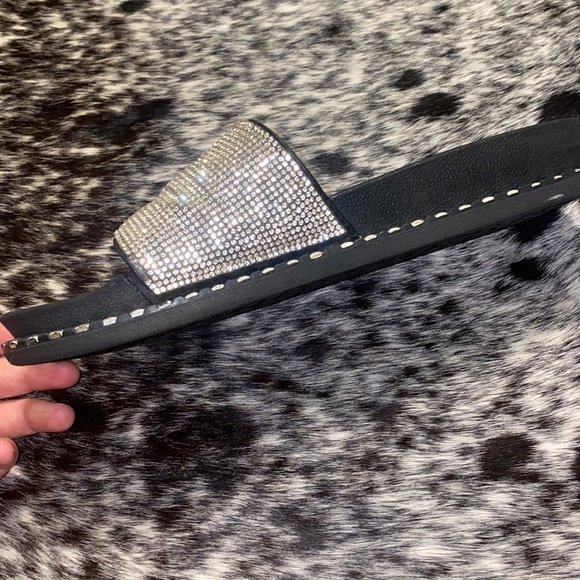 Rhinestone Slides - Picture 4 of 7